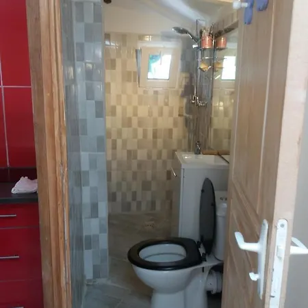 Provencale Stevenson ゲストハウス